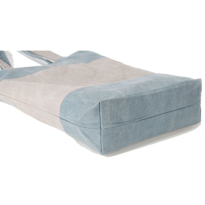 Черная спортивная дорожная сумка для улицы с регулируемыми лямками и тележкой